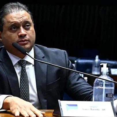 Senador governista é alvo de operação da PF por fraudes no INSS
