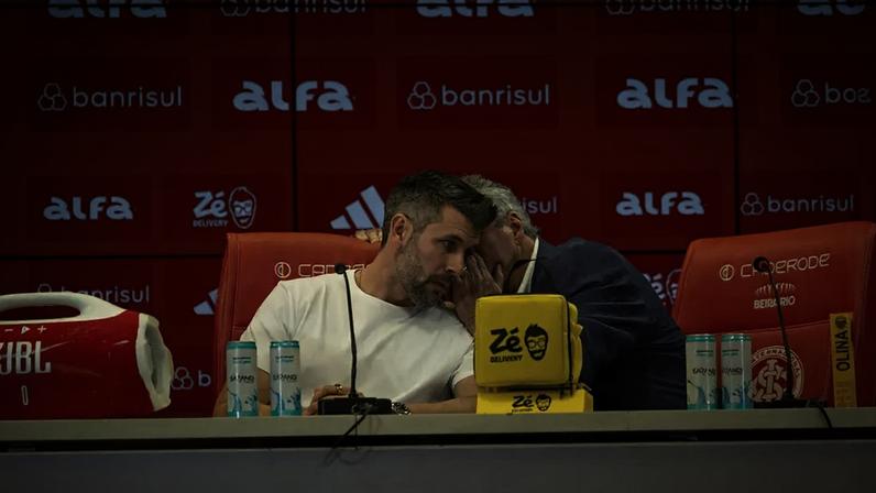 Técnico Paulo Pezzolano e diretor técnico Abel Braga do Internacional (Foto: Filipe Maciel/SC Internacional)