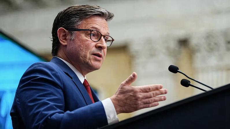 Quatro republicanos se unem aos democratas para forçar votação de projeto que amplia subsídios Obamacare