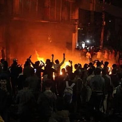 Protestos violentos em Bangladesh após morte de figura pró-democracia no hospital