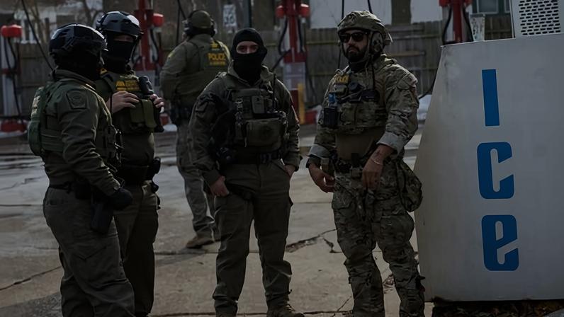 Border patrol agents stop at a gas station while on patrol in Evanston, Illinois, on 17 December 2025.