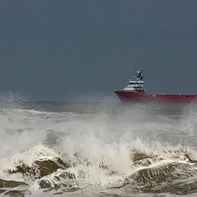 Ferries cancelados e trens terminam cedo com temporal Bram atingindo a Escócia