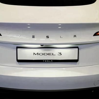 Tesla reduz preço do Model 3 na Europa em meio à queda de vendas