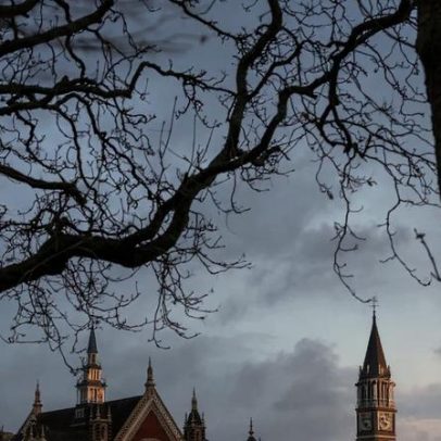 Diretor do Dulwich College reage a acusações de racismo por Nigel Farage