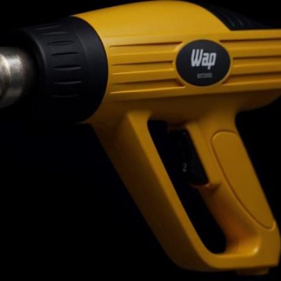 Uso do soprador térmico na conservação de portas, janelas e móveis