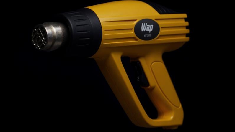 Portas, janelas e móveis: usos do soprador térmico na conservação da casa