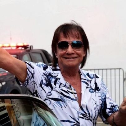 Roberto Carlos guarda na garagem uma luxuosa coleção de carros exclusivos
