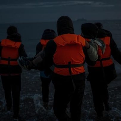 Política de asilo do Reino Unido aumenta violência e mortes, dizem grupos