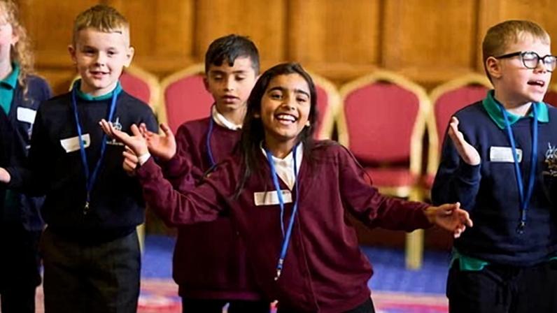 Leitores do Guardian arrecadam mais de £500 mil em apelo de Natal