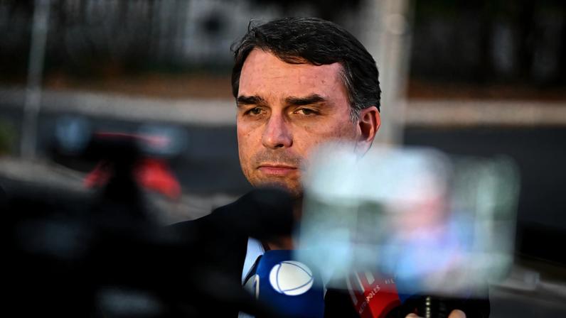 Flávio associa fim da Magnitsky em Moraes a avanço de anistia no Senado