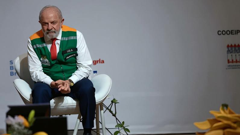 Indulto de Lula retira condenados por crimes contra a democracia, além de sinalizar a ambientalistas e feministas. (Foto: Andre Borges/EFE)