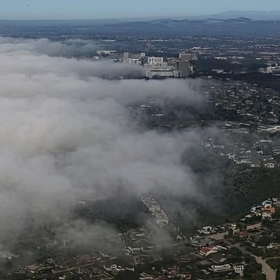 Imagens de satélite mostram grande formação de névoa no centro da Califórnia