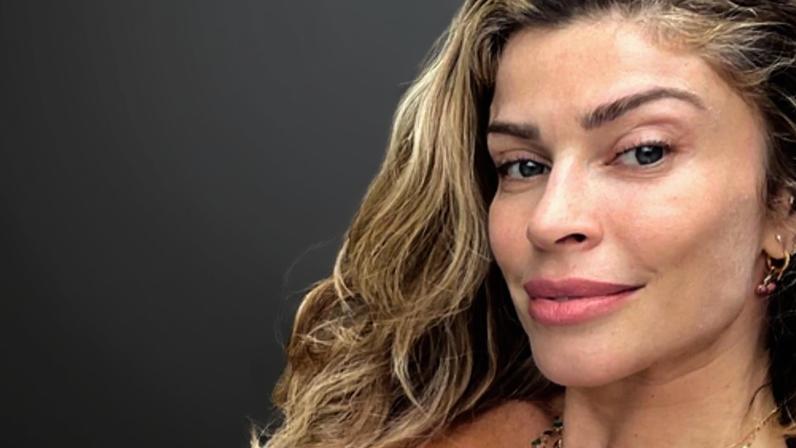 Grazi Massafera posa nua e exibe tatuagem secreta próxima ao seio. Veja!