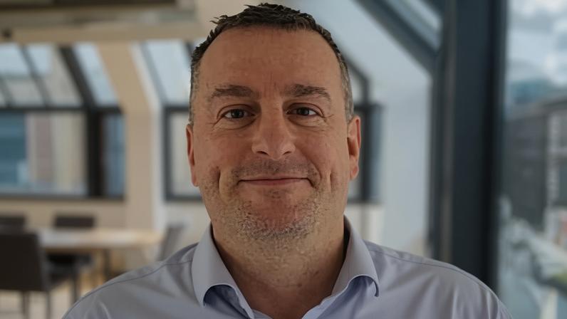 Ex-conselheiro Tory vai a júri acusado de dopar e abusar da ex-mulher