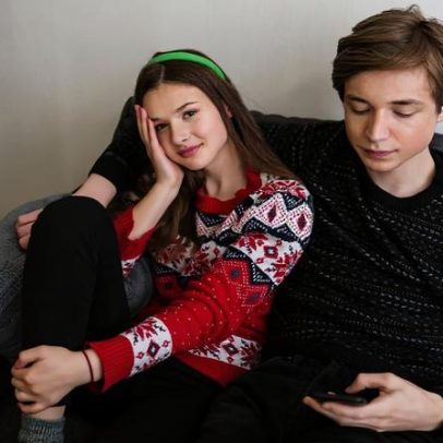 Natal com adolescentes: evitar comentários sobre namoro e corpo