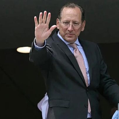 Textor rebate acusações do Lyon e reafirma dívida do Botafogo com clube francês