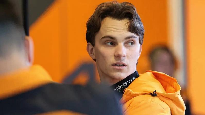 Oscar Piastri no qualifying do GP do Catar (Foto: Andrej ISAKOVIC / AFP)