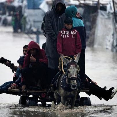 Chuva forte em Gaza alaga acampamentos de deslocados; bebê morre por hipotermia