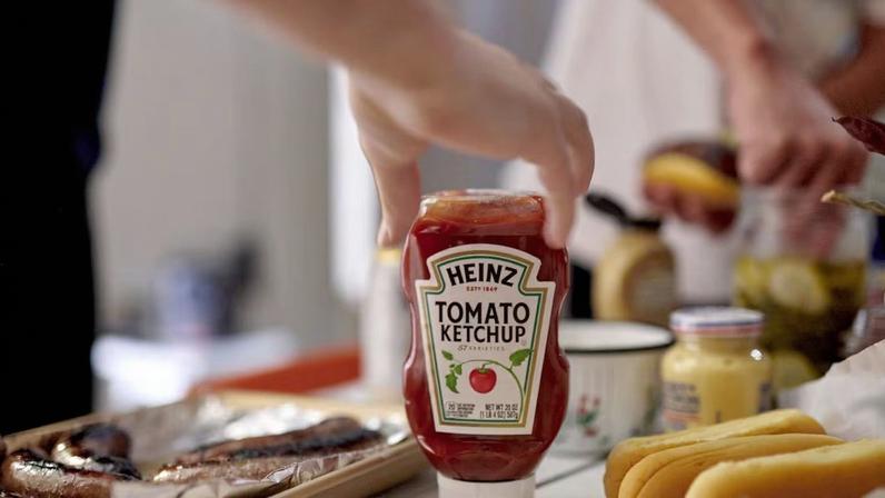 Kraft Heinz nomeia ex-CEO da Kellanova para liderar empresa após plano de cisão