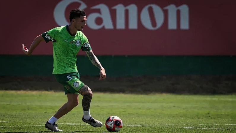 Aníbal Moreno durante treinamento do Palmeiras (Foto: Cesar Greco/Palmeiras/by Canon)