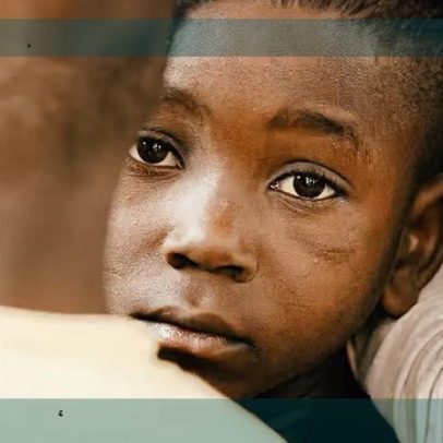 Adolescente rejeitado pelo pai após conversão religiosa na Nigéria