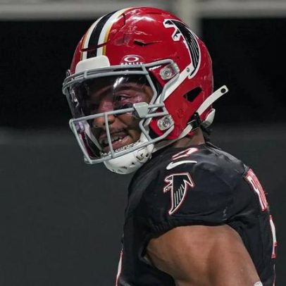 Bijan Robinson lidera Falcons na vitória sobre o Rams