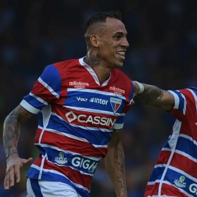 Vitória analisa contratação de atacante do Fortaleza