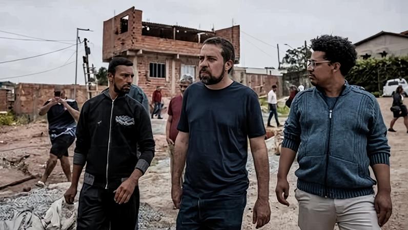 Orçamento participativo. “Vamos percorrer 30 cidades até junho e, além de levar serviços públicos, queremos ouvir as demandas da população” – Imagem: Leandro Paiva/Redes Sociais Guilherme Boulos