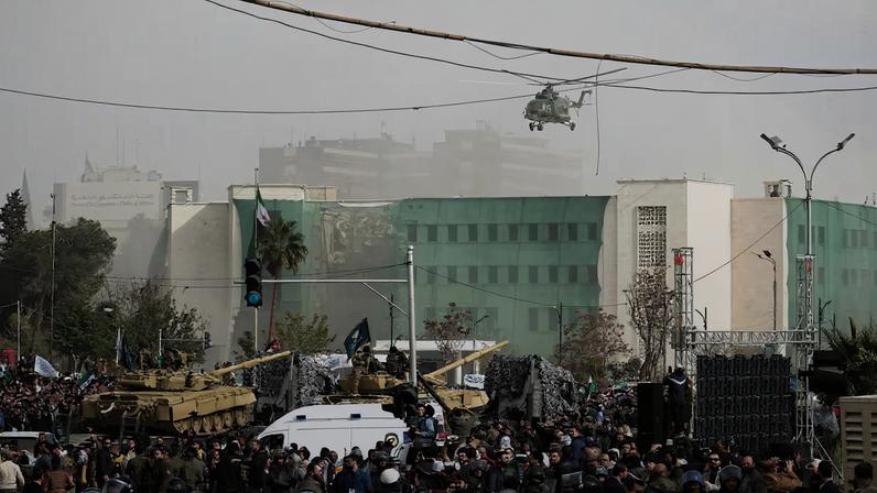 Em Damasco, celebração marca primeiro aniversário da queda de Assad