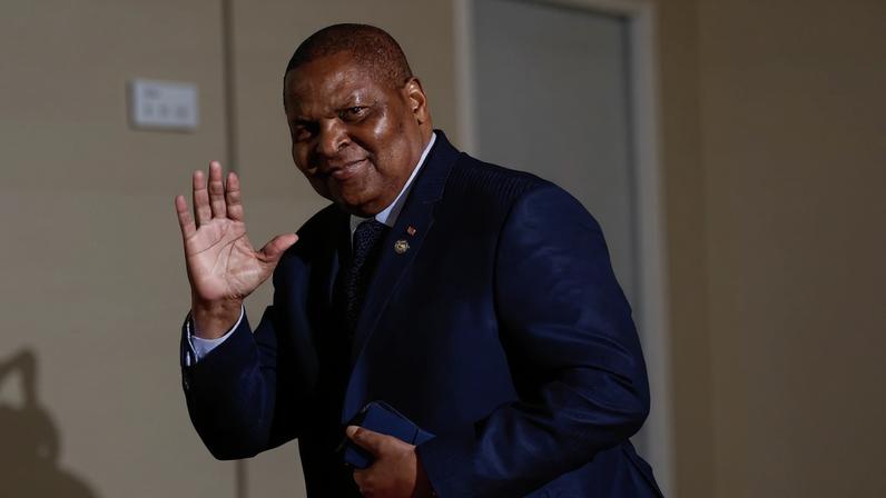 Aliado da Rússia, Touadéra busca terceiro mandato na RCA