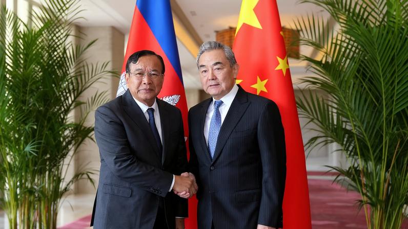 Tailândia e Camboja concordam em consolidar cessar-fogo nas negociações na China