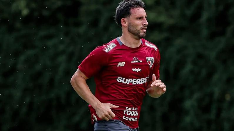 Empresa envolvida tem relação com vinda de Calleri em 2021 (Foto: Rubens Chiri / São Paulo FC)