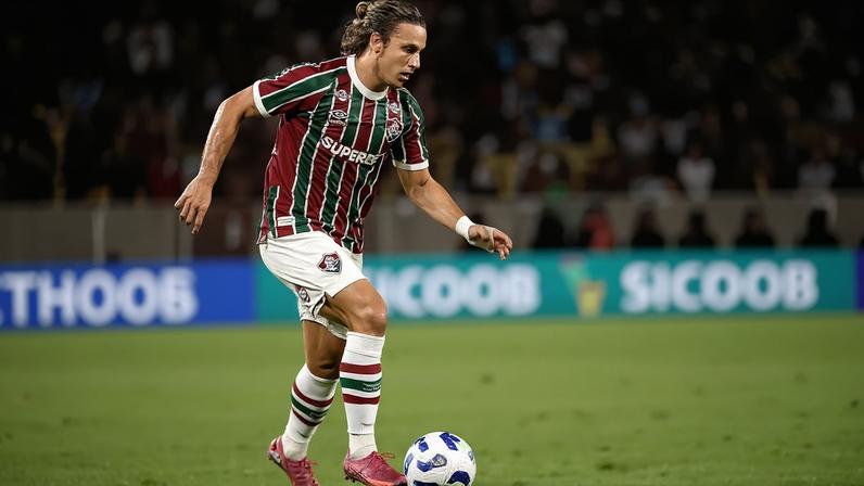 Canobbio em campo pelo Fluminense contra o São Paulo (Foto: Lucas Merçon/FFC)