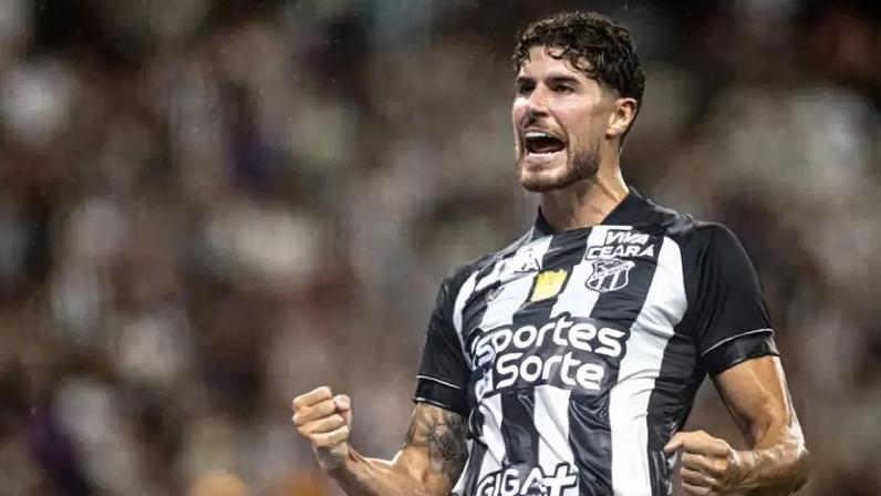Pedro Raul comemora gol pelo Ceará (Foto: Divulgação)