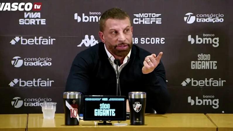 Pedrinho em coletiva do Vasco (Foto: Divulgação/Vasco)
