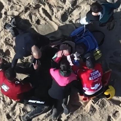 Brasileiro é engolido por onda gigante em Nazaré, Portugal