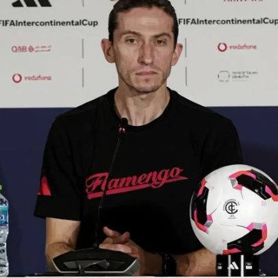 Filipe Luís nega favoritismo do Flamengo e compara Cruz Azul com brasileiros