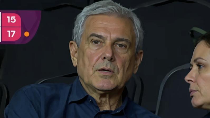 Zé Roberto e Sheilla acompanham semifinal do Mundial de Clubes de Vôlei