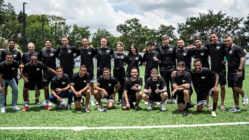 DEC e paiN Gaming firmam nova parceria. (Foto: Caio Poltronieri/ Desimpedidos Esporte Clube)