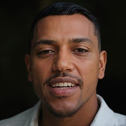 Coritiba anuncia contratação de Pedro Rocha, artilheiro da Série B