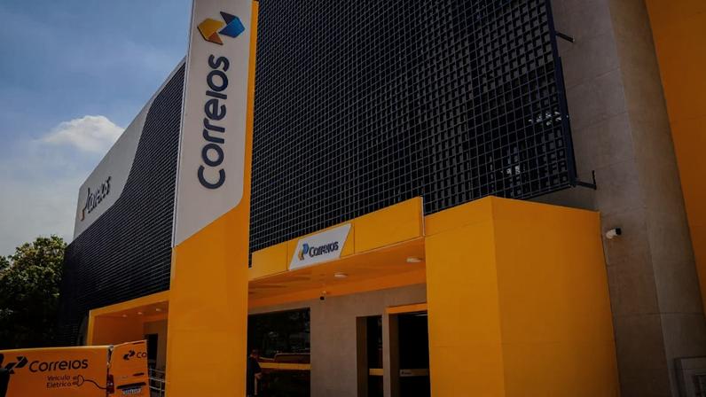 Trabalhadores dos Correios entram em greve em 9 estados