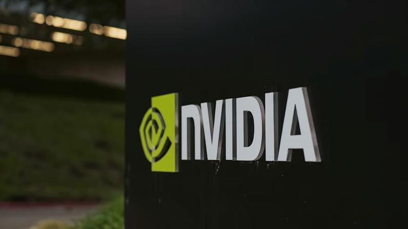 Nvidia avança em negócios de IA e investe US$ 2 bi em fabricante de software para chips | O software da Synopsys ajuda a projetar o complexo layout de billions de transistores e conectores para os chips modernos e também verifica se o hardware funcionará como pretendido antes do estágio de produção (Michaela Vatcheva)