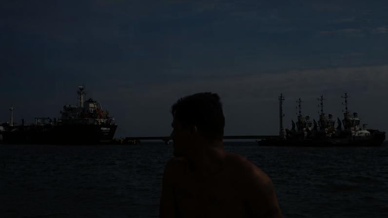 EUA interceptam navio petroleiro sancionado próximo à Venezuela