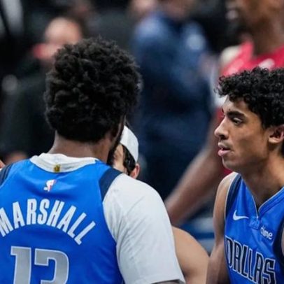 Mavericks sobem em meio a rumores de troca na NBA