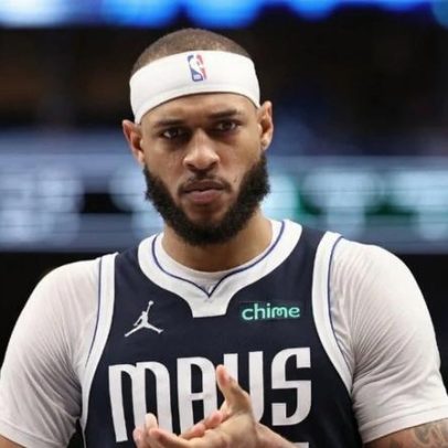 Pacers avaliam troca por pivô Daniel Gafford