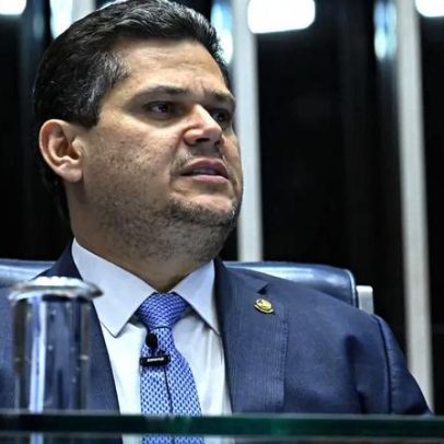 Revisão da Lei do Impeachment fica para 2026, com aval de Alcolumbre