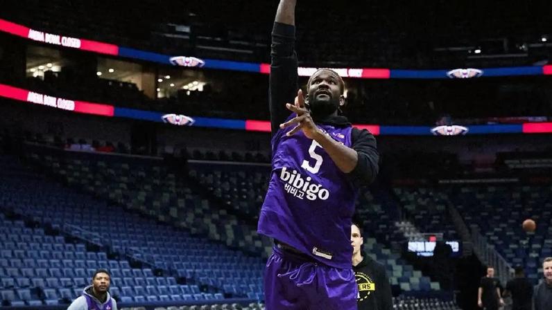 deandre ayton jogo lakers