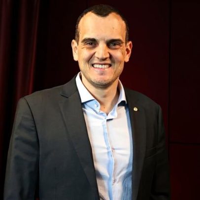 Deputado defende família como base da sociedade em vídeo