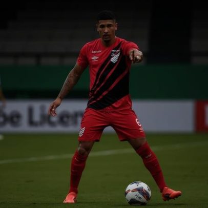 Athletico fecha venda de lateral-esquerdo ao Ceará