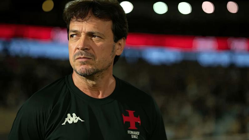 Fernando Diniz em Vasco x Fluminense pelo Brasileirão (Foto: Jorge Rodrigues/AGIF/GazetaPress)